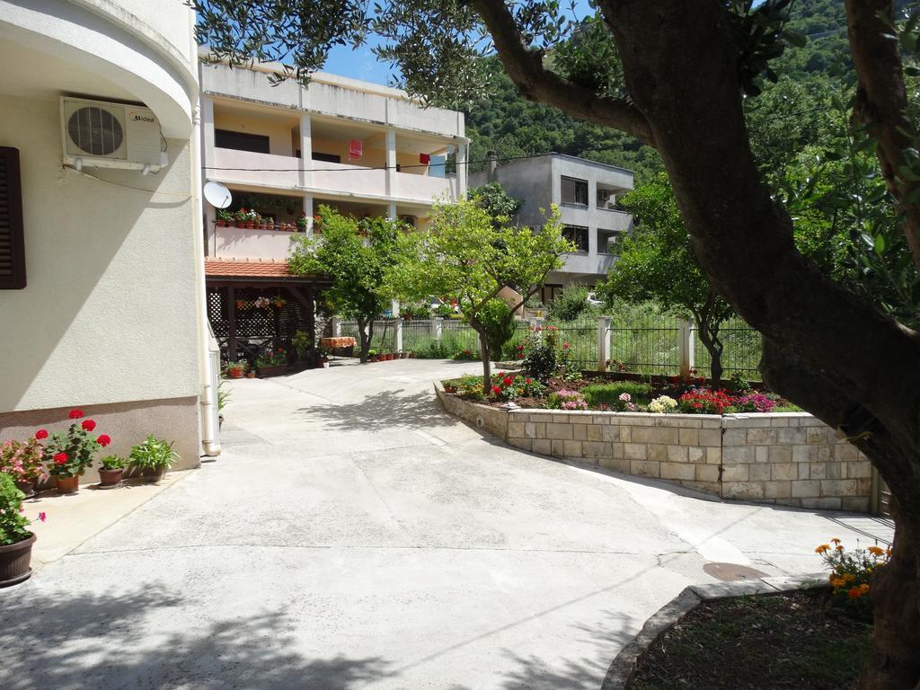 Apartments Ilinka Budva Buitenkant foto