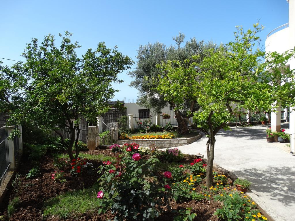 Apartments Ilinka Budva Buitenkant foto